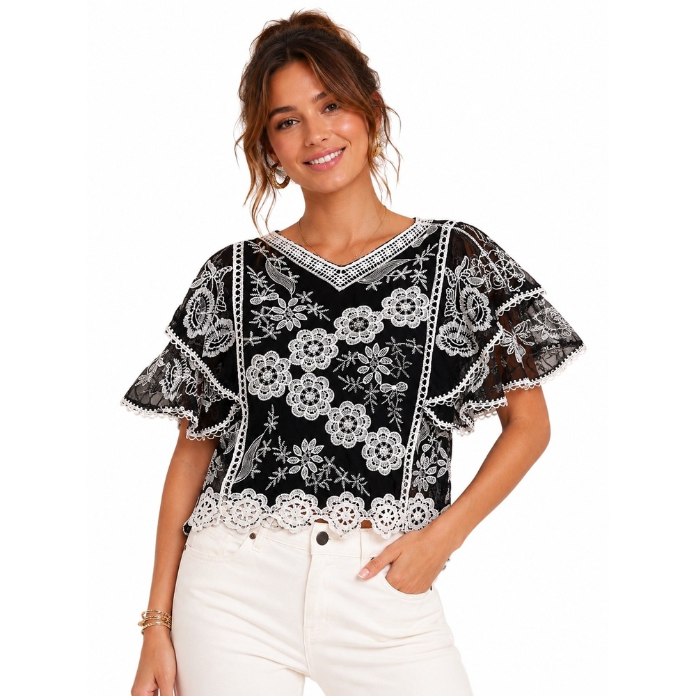 Sapphire Black White Floral Embroidered Flutter Sleeve Top L Cottagecore‎ Boho